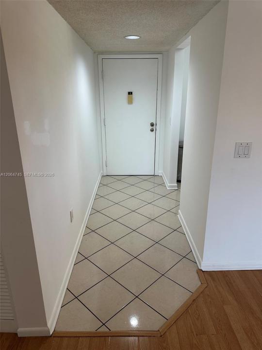 8415 SW 107th Ave 303W, Miami, Florida 33173