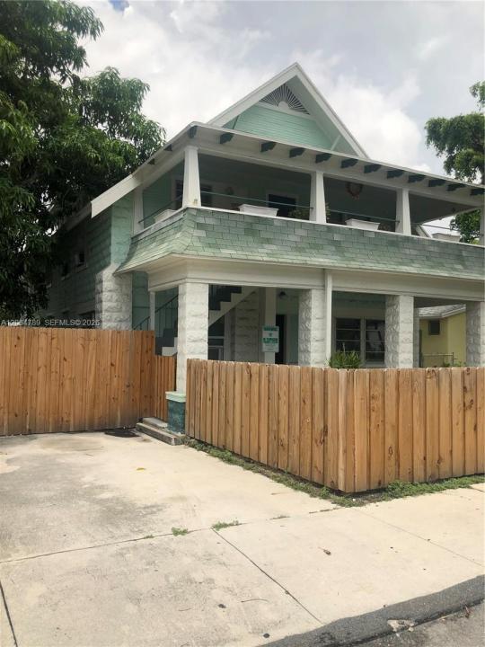 605 S J St 2, Lake Worth, Floride 33460, États-Unis