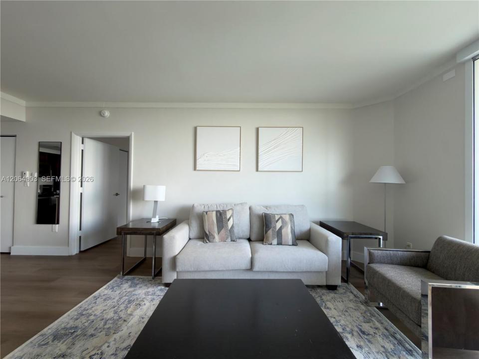 2889 Mcfarlane Rd 1014, Miami, Флорида 33133, Соединенные Штаты