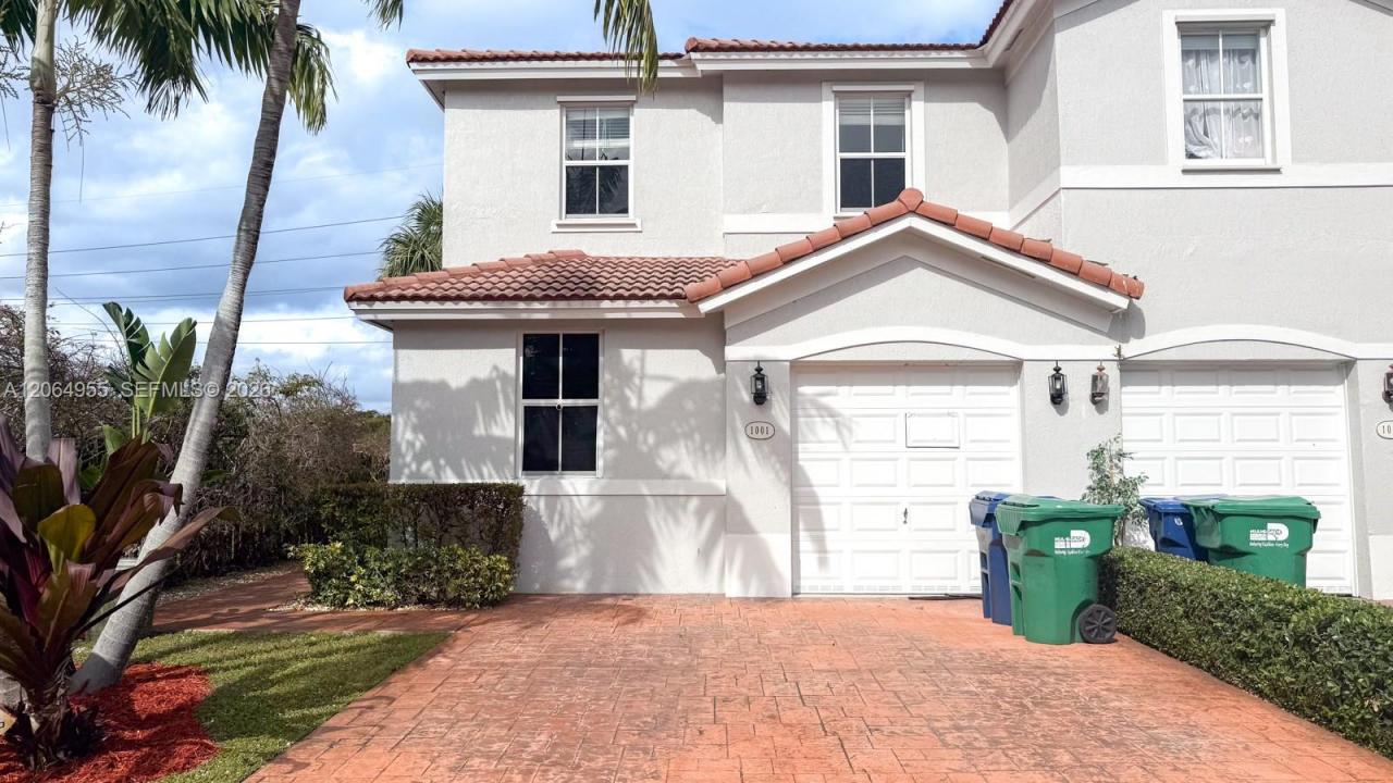 1001 NE 208th St ., Miami, Florida 33179, USA