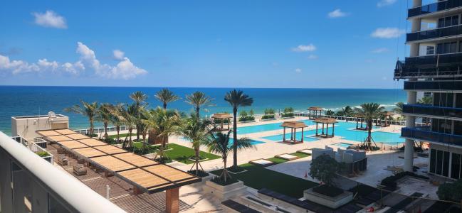 1830 S Ocean Drive 1006, Hallandale Beach, Floryda 33009, USA