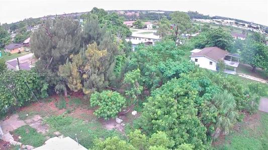 5438/5440 Fourth Ave, Fort Myers, Florida 33907, USA