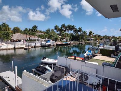 2061 NE 123rd St, North Miami, Florida 33181, USA