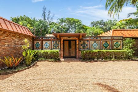 10520 SW 124th St, Miami, Florida 33176, USA
