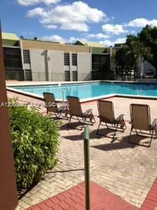 8810 Fontainebleau Blvd 209, Miami, Floride 33172, États-Unis