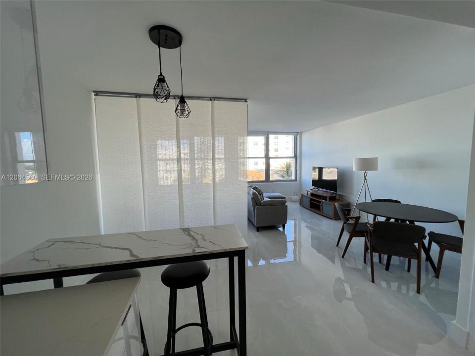 2899 Collins Ave 610, Miami Beach, Florida 33140, Stati Uniti