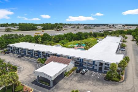 44199 US-27, Davenport, Florida 33897, USA