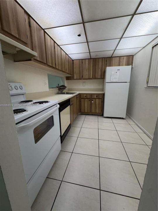 8700 SW 133rd Ave Rd 120, Miami, Florida 33183, USA
