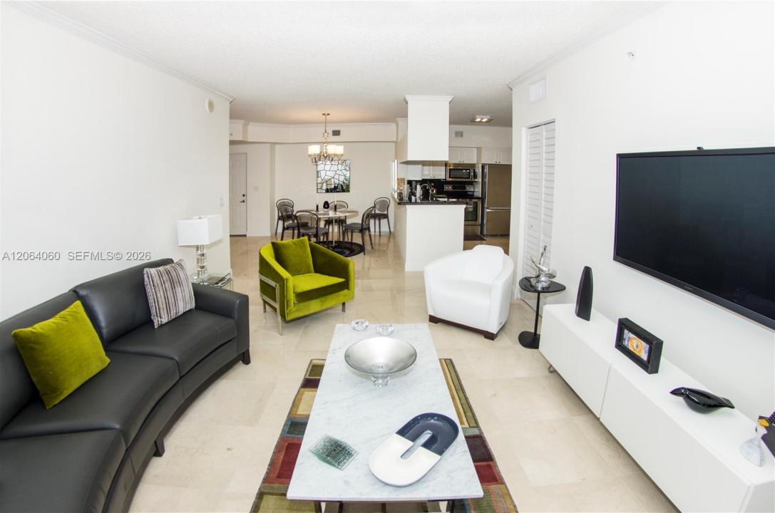 17150 N Bay Rd 2408, Sunny Isles Beach, Floride 33160, États-Unis
