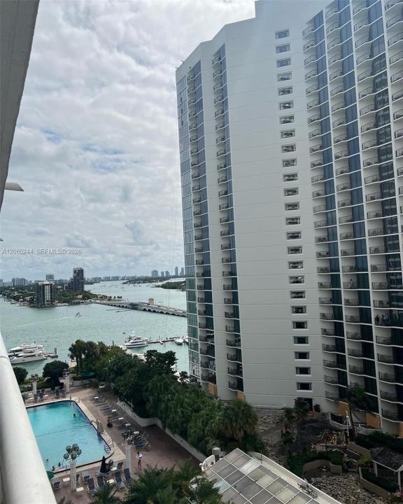 1717 N Bayshore Dr A-1856, Miami, Floride 33132, États-Unis