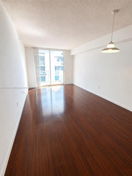 5091 NW 7th St 1007, Miami, Florida 33126, Stati Uniti