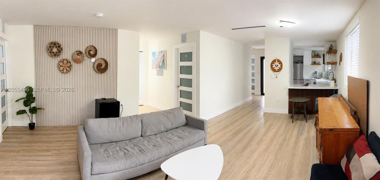 1244 NW 32nd St, Miami, Florida 33142, Stati Uniti