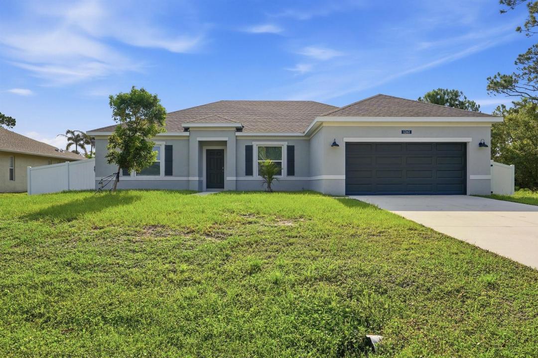 1261 SW Curry Street, Port St. Lucie, Florida 34983, Amerika Birleşik Devletleri