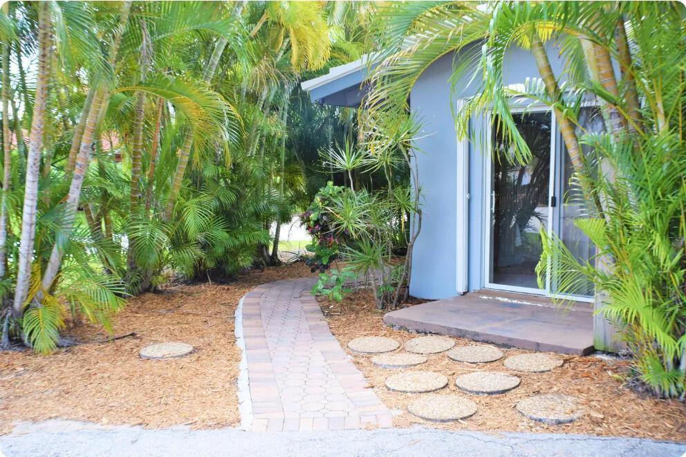 4411 E TRADEWINDS Avenue A-B, Lauderdale By The Sea, Florida 33308, USA