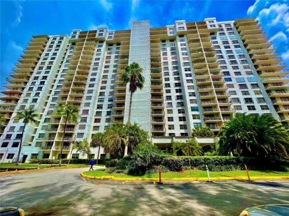 18151 NE 31st Ct 1704, Aventura, Floride 33160, États-Unis