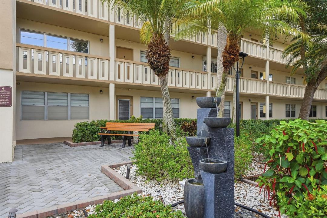 2405 Antigua Circle L1, Coconut Creek, Florida 33066, USA