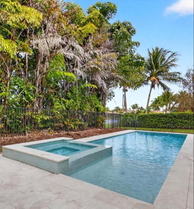 8527 LEWIS RIVER Road, Delray Beach, Florida 33446, USA