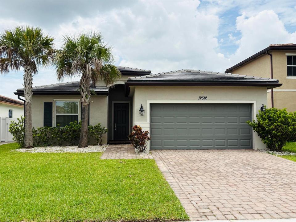 12512 NW STANIS Lane, Port St. Lucie, Florida 34987, USA