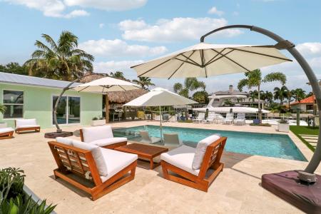 2443 E Edgewater Drive, Palm Beach Gardens, Florida 33410