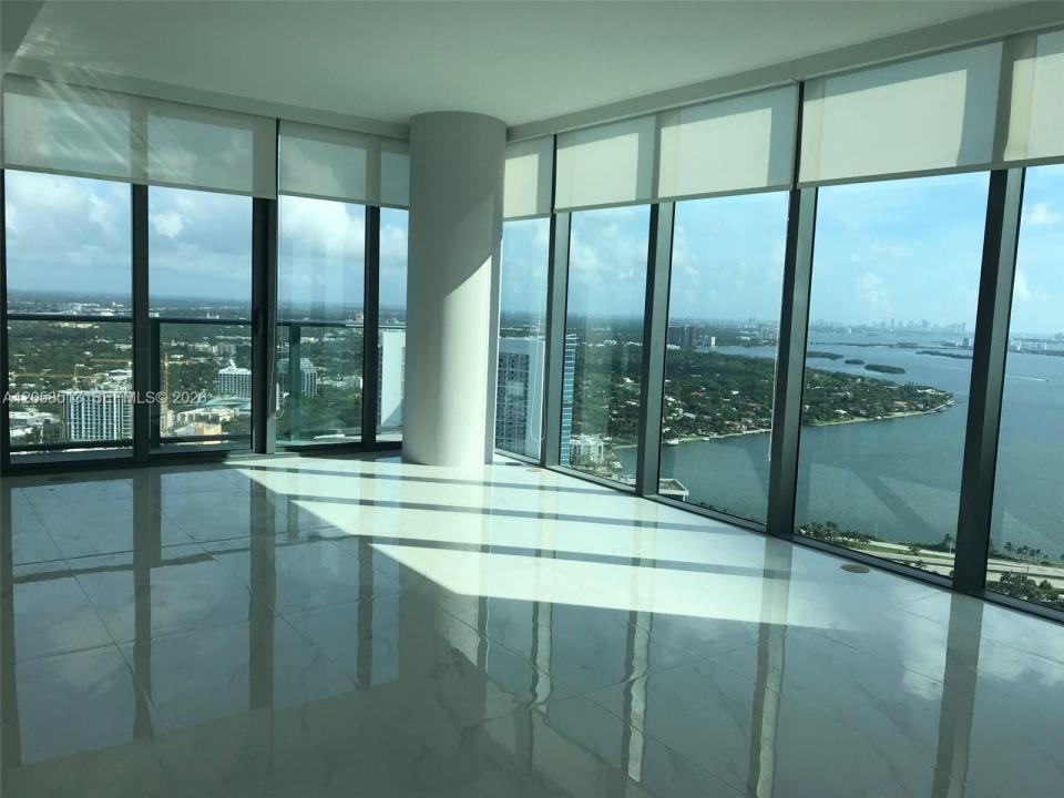 650 NE 32nd St 4508, Miami, Florida 33137, USA