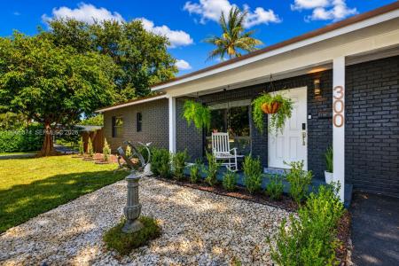 300 NW 28th St, Wilton Manors, Floride 33311, États-Unis