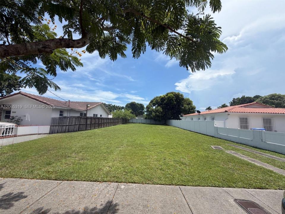 5520 SW 1st St, Miami, Florida 33134, Stati Uniti