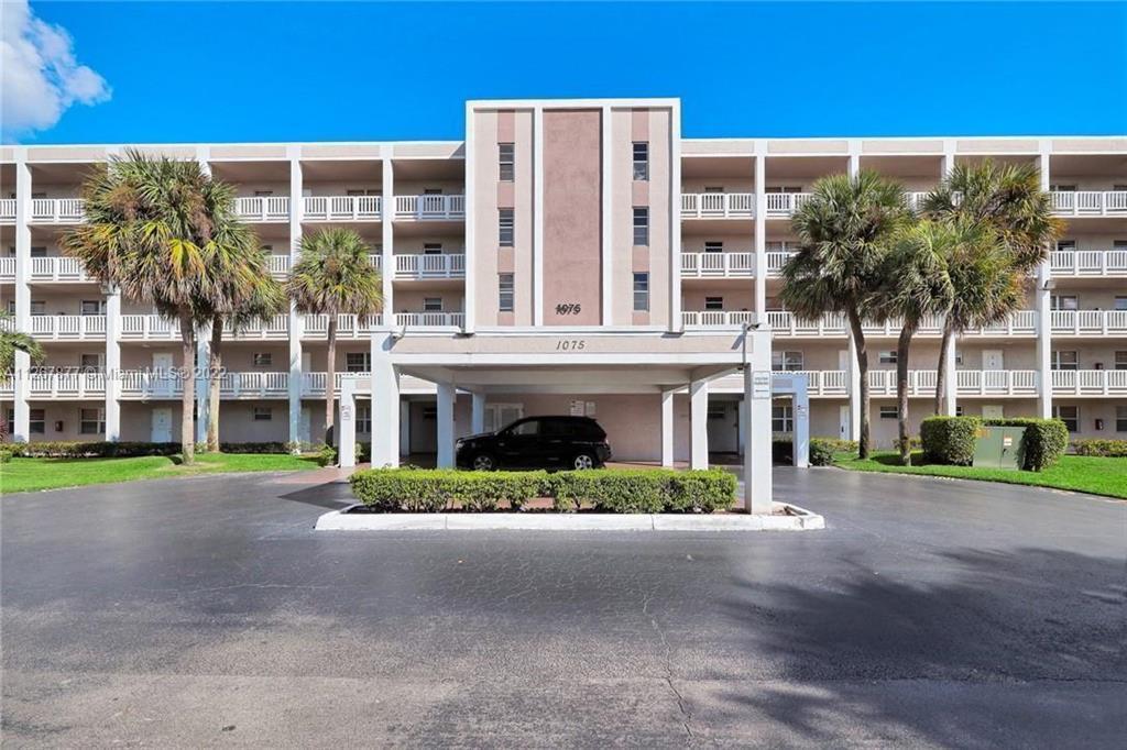 1075 Riverside Drive 303, Coral Springs, Florida 33071, Stati Uniti
