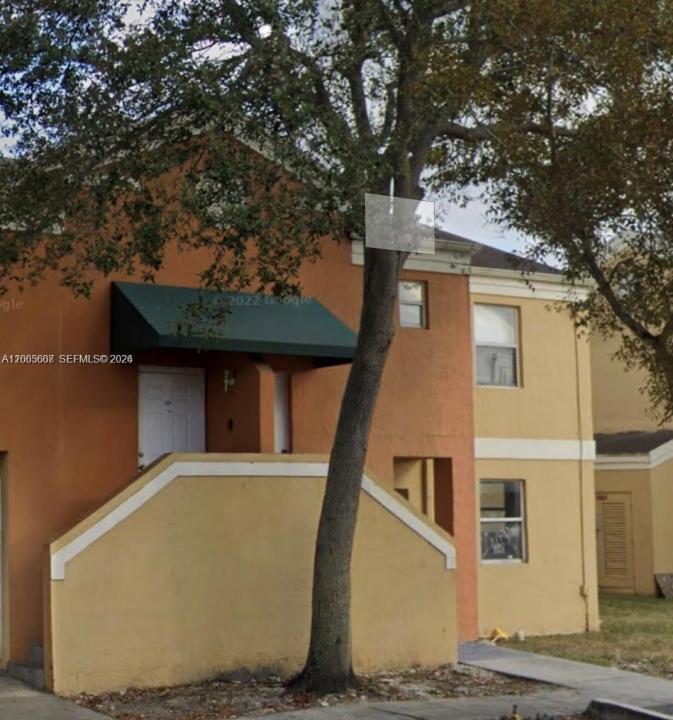 2421 NW 56th Ave 2-103, Lauderhill, Florida 33313, USA