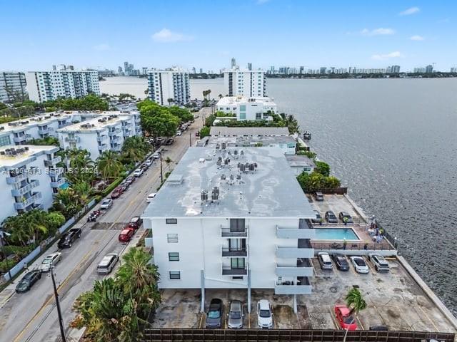 1820 S Treasure Dr 203D, North Bay Village, Floride 33141, États-Unis