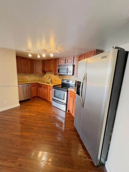 800 Parkview Dr 611, Hallandale Beach, 플로리다 33009, 미국