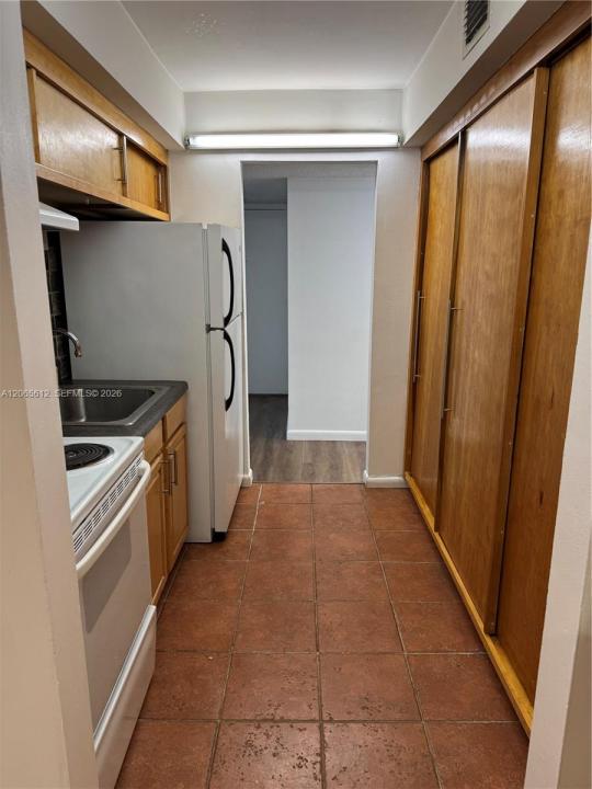 10762 La Placida Dr 7-105, Coral Springs, Floride 33065, États-Unis