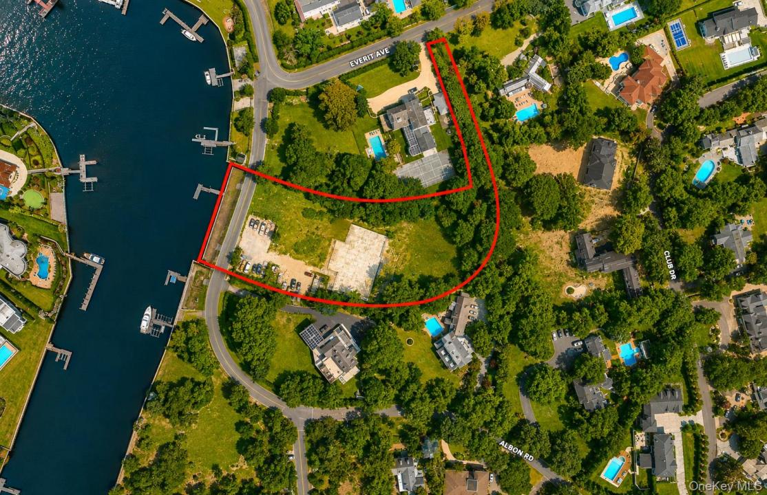 208 Everit Avenue, Hempstead, New York 11557