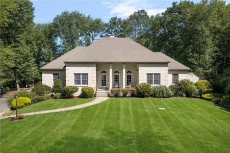 2393 Scituate Avenue, Cranston, رود ايلاند 02831, الولايات المتحدة
