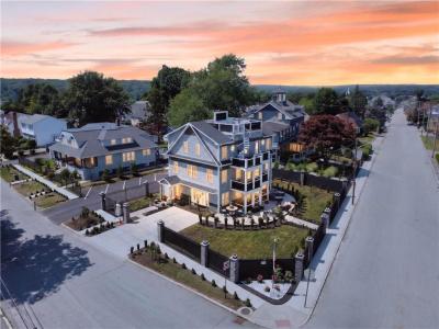 318 Farmington Avenue, Cranston, Rhode Island 02920, USA