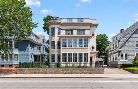 30 South Angell Street 2, Providence, Rhode Island 02906, USA