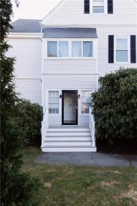 114 Girard Avenue 6, Newport, Rhode Island 02840, USA