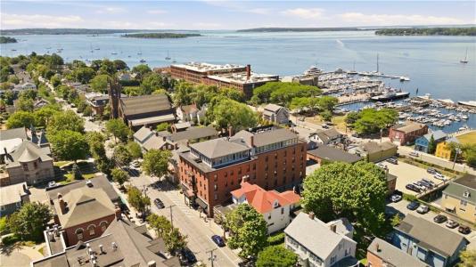 423 Hope Street D, Bristol, Rhode Island 02809, USA
