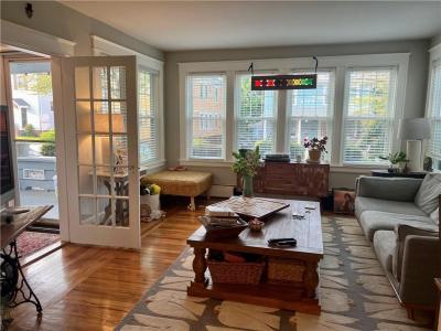 73 Overhill Road, Providence, Rhode Island 02906, USA