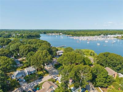 147 Riverside Drive, East Providence, Rhode Island 02915, Estados Unidos