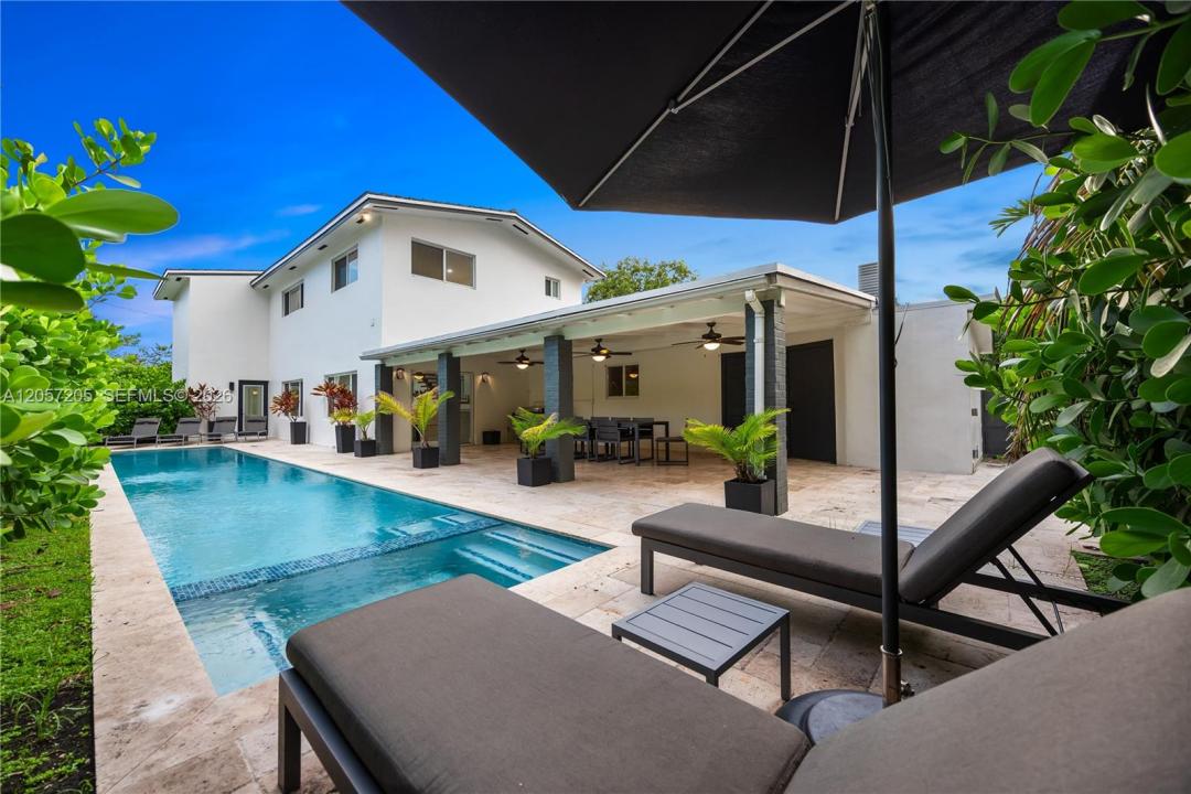 1651 SW 13th Ave, Miami, Floride 33145, États-Unis