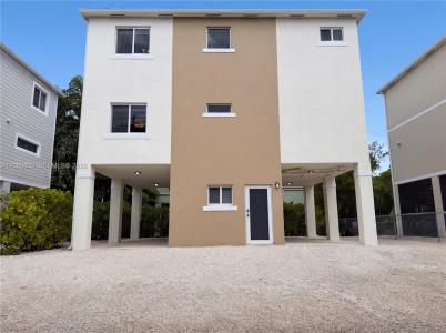 17 Lakeview Dr, Key Largo, Florida 33037, USA