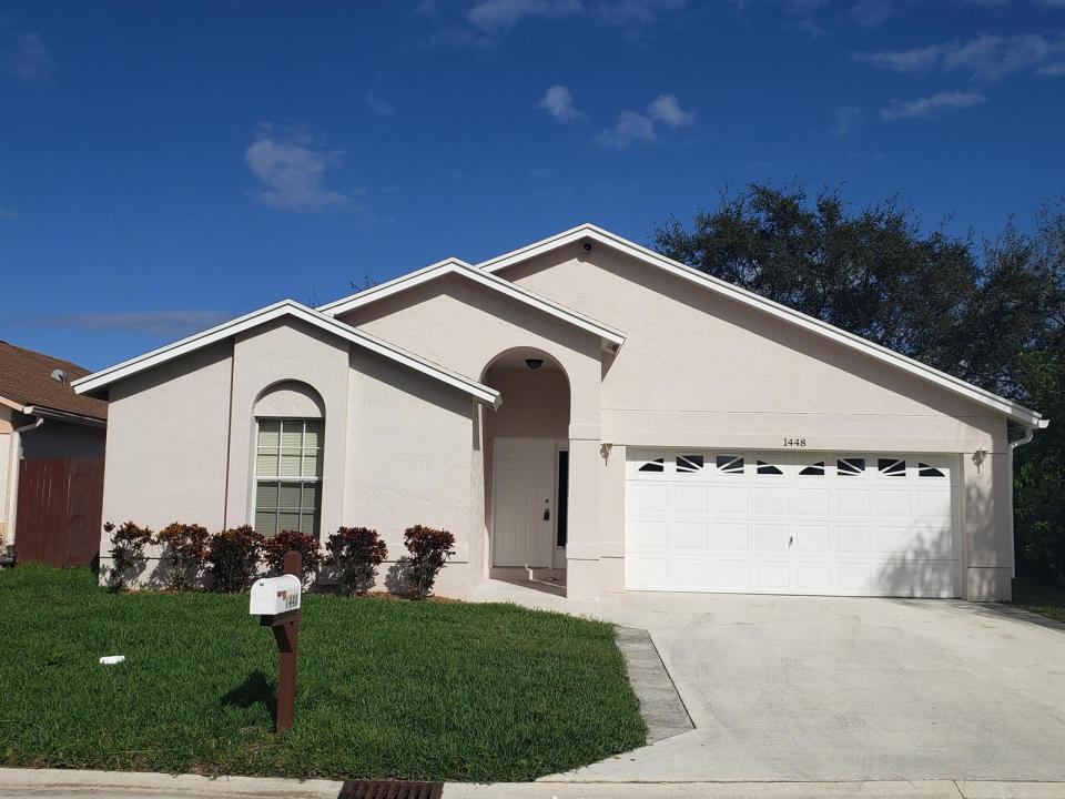 1448 Waterway Cove Drive, Wellington, Florida 33414, USA