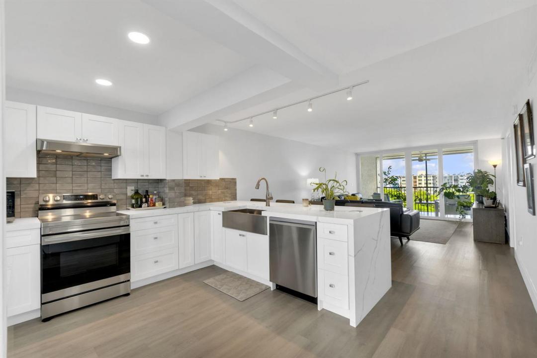 3940 INVERRARY Boulevard 803-A, Lauderhill, Florida 33319, Stati Uniti