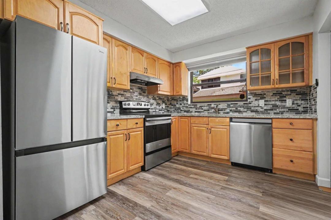 3405 EMERALD OAKS Drive 207, Hollywood, Florida 33021, USA