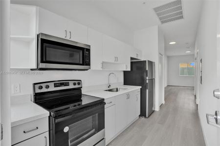1567 NW 1st St 6, Miami, Florida 33125