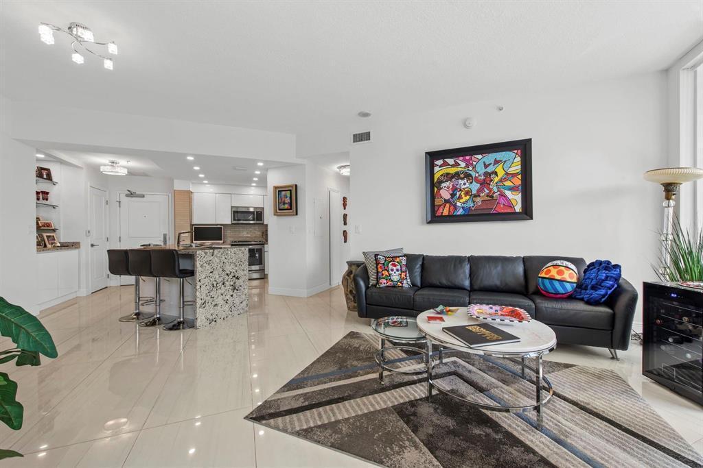 347 N New River E Drive 310, Fort Lauderdale, Floride 33301, États-Unis