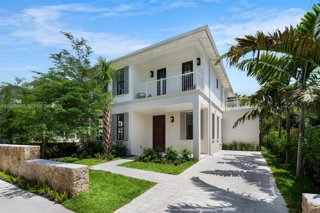 3372 Charles Ave, Miami, Florida 33133, Stati Uniti
