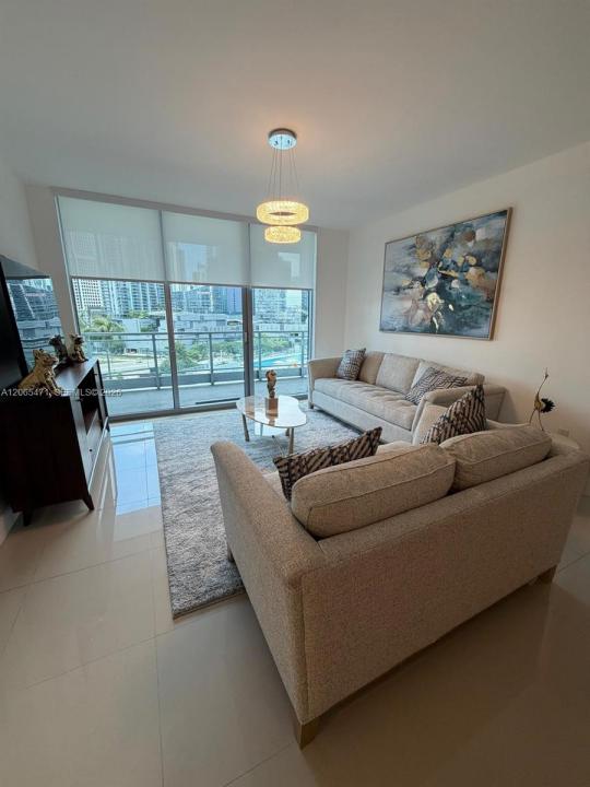 90 SW 3rd St 1416, Miami, Floride 33130, États-Unis