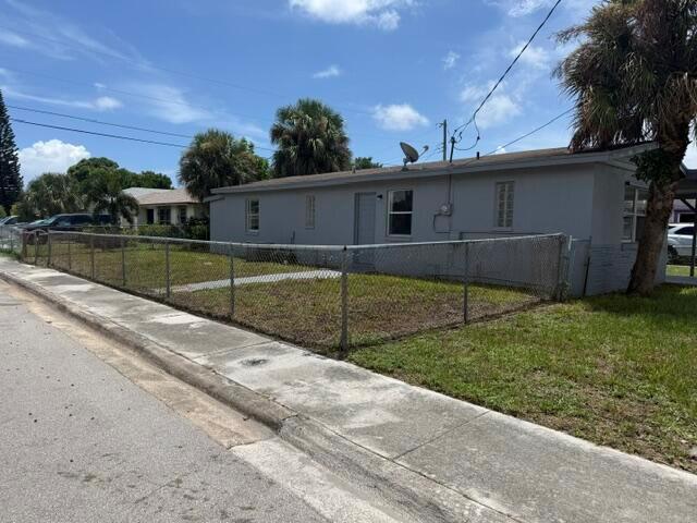 1528 Avenue S, Riviera Beach, 플로리다 33404, 미국