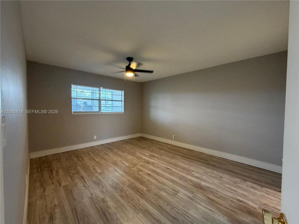 5071 W Oakland Park Blvd 205, Lauderdale Lakes, Флорида 33313, Соединенные Штаты